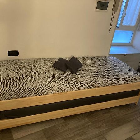 Napoli Central Nest Bed & Breakfast エクステリア 写真