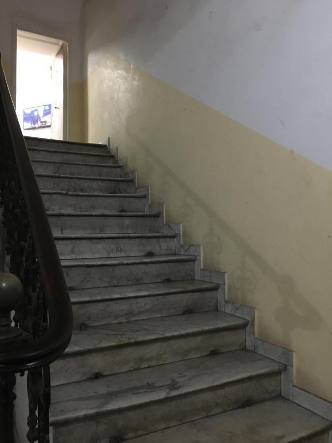 Napoli Central Nest Bed & Breakfast エクステリア 写真